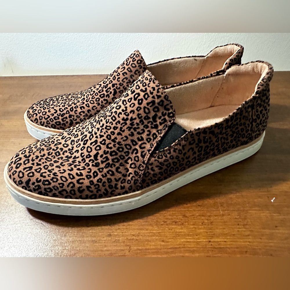 Women’s Soul Naturalizer suede leopard slip on 10